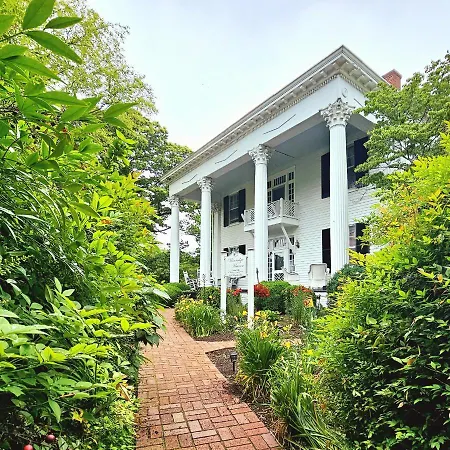 Winridge Manor Bed & Breakfast